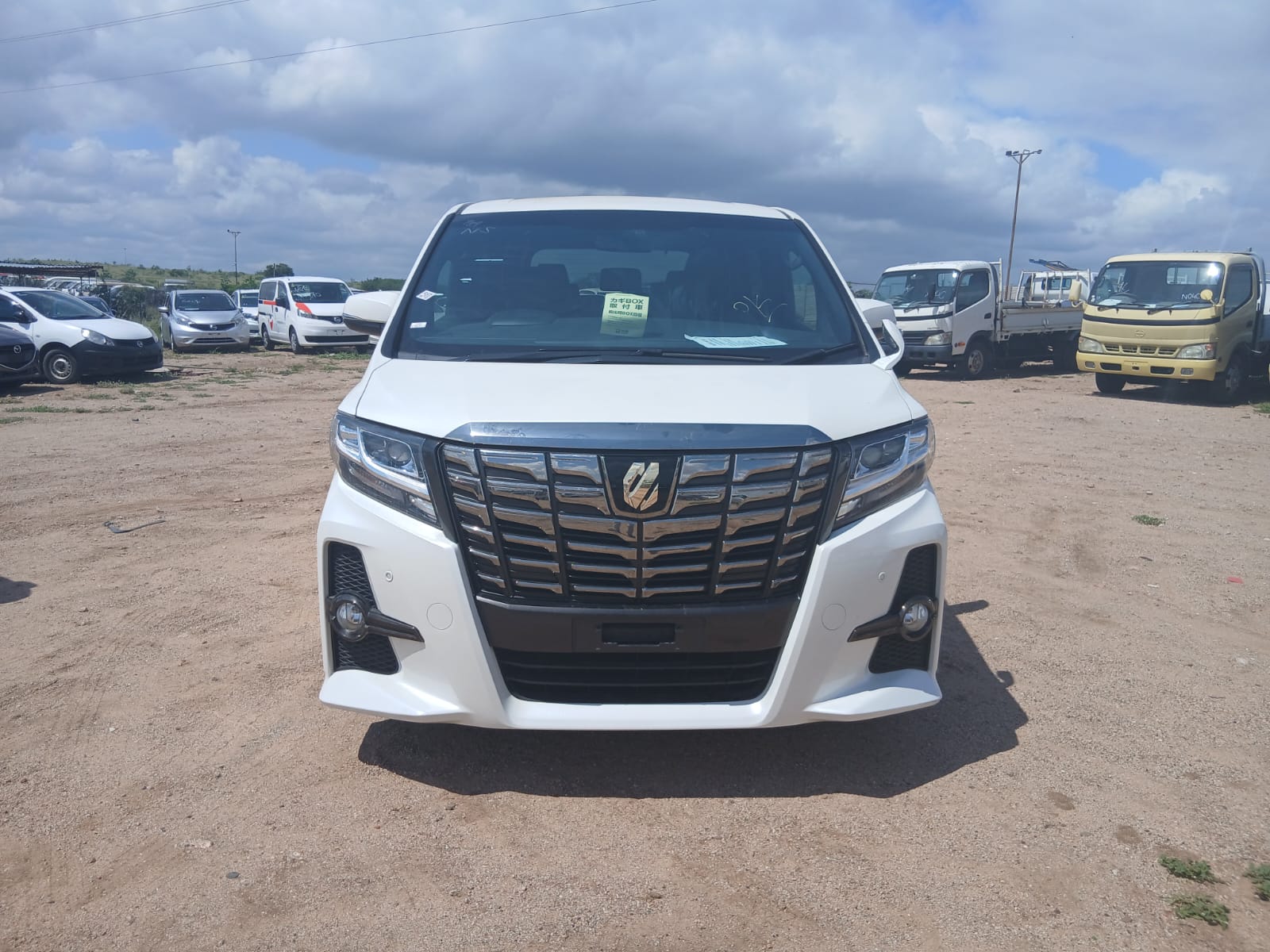 TOYOTA ALPHARD 2017