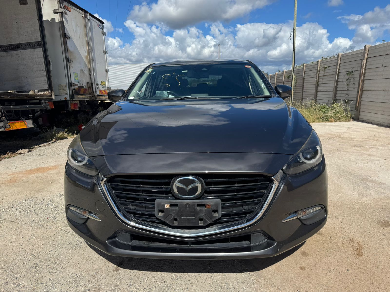 MAZDA AXELA 2017