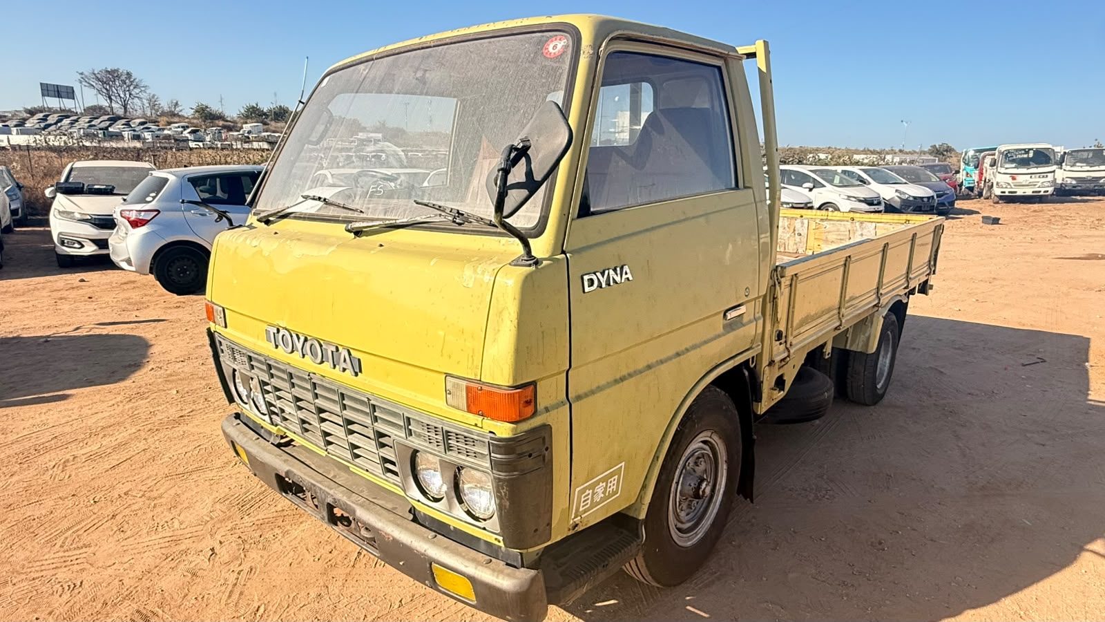 TOYOTA DYNA 1982