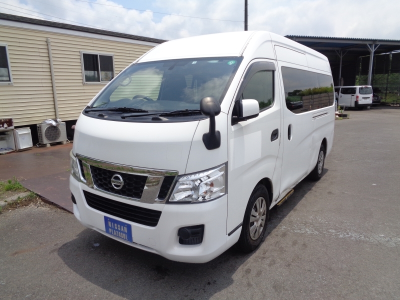 NISSAN CARVAN 2017