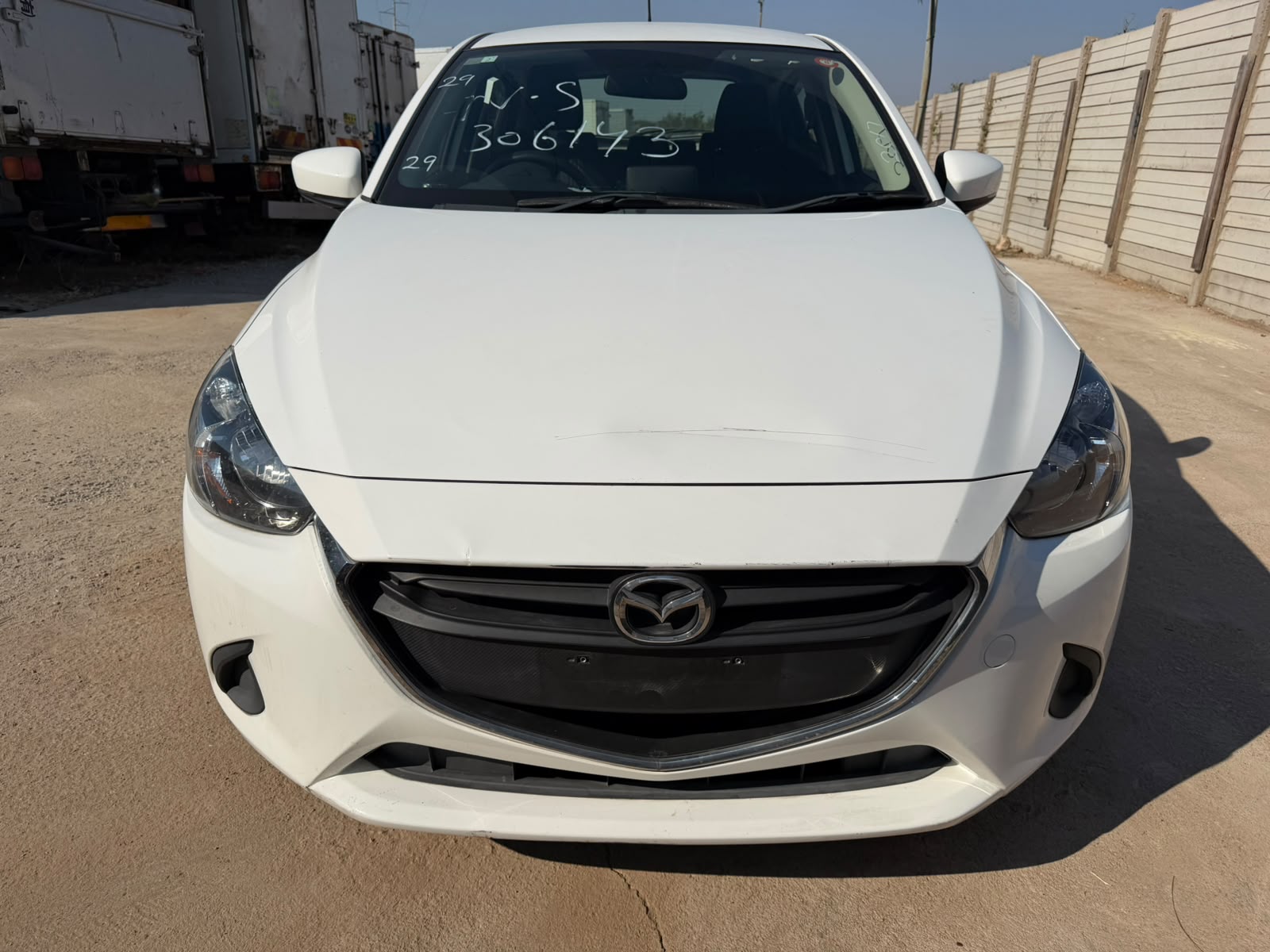 MAZDA DEMIO 2017