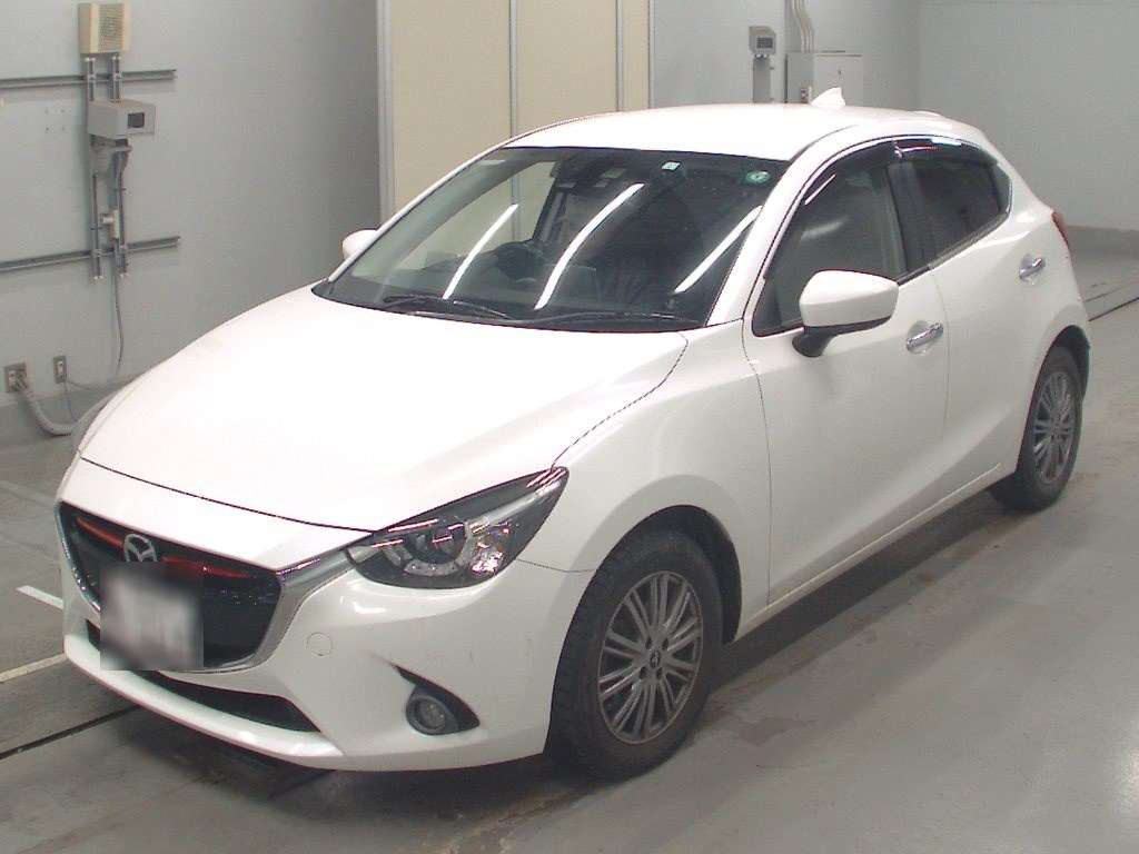 MAZDA DEMIO 2015