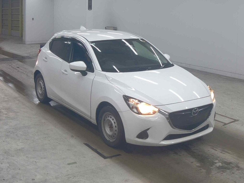MAZDA DEMIO 2017