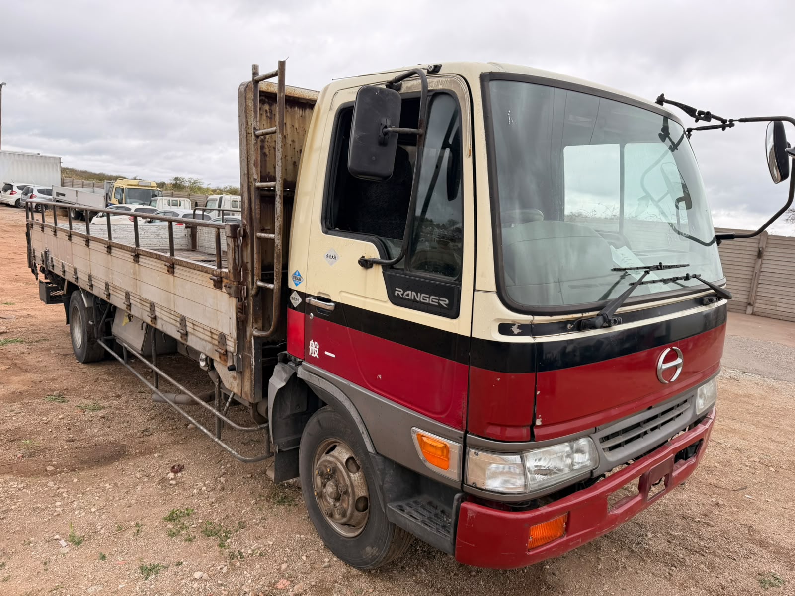HINO RANGER 1995