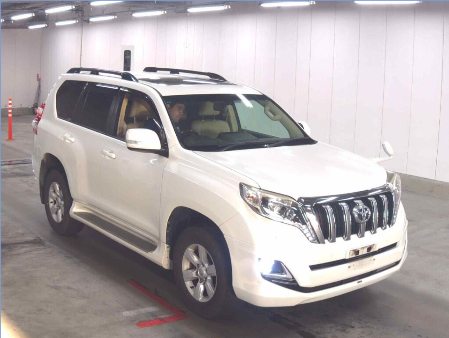 TOYOTA LAND CRUISER 2015