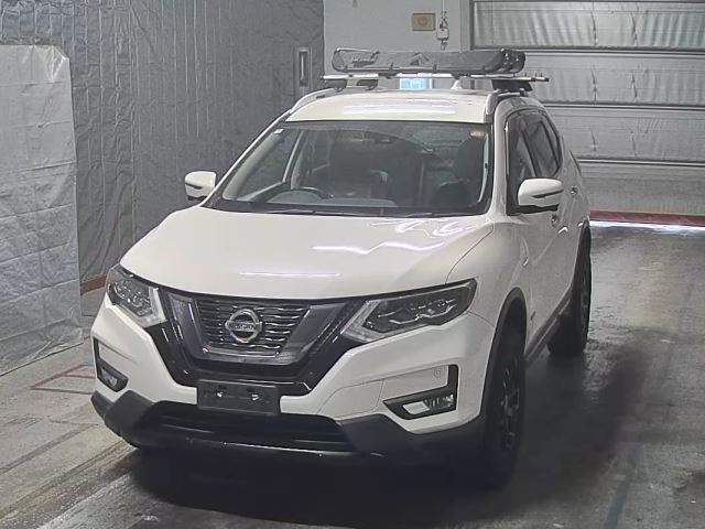 NISSAN X-TRAIL 2018