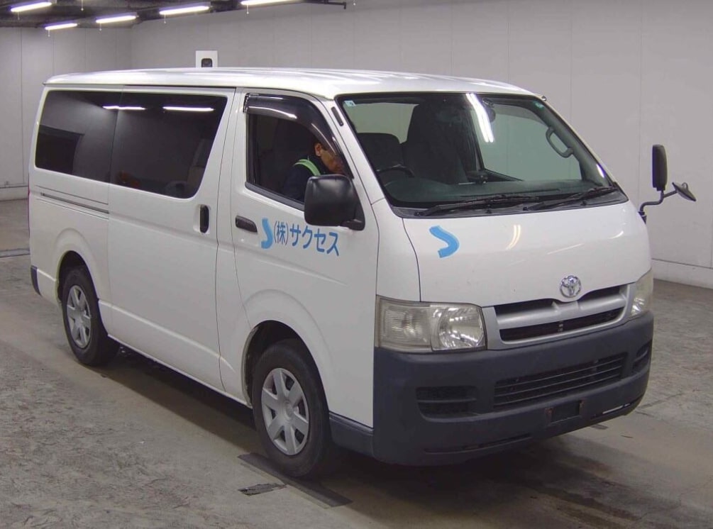 TOYOTA HIACE 2006