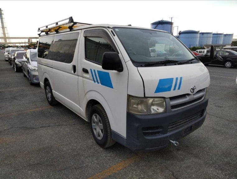 TOYOTA HIACE 2006