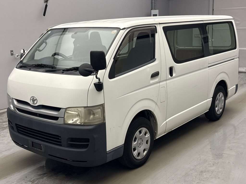 TOYOTA HIACE 2008