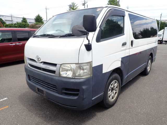 TOYOTA HIACE 2008
