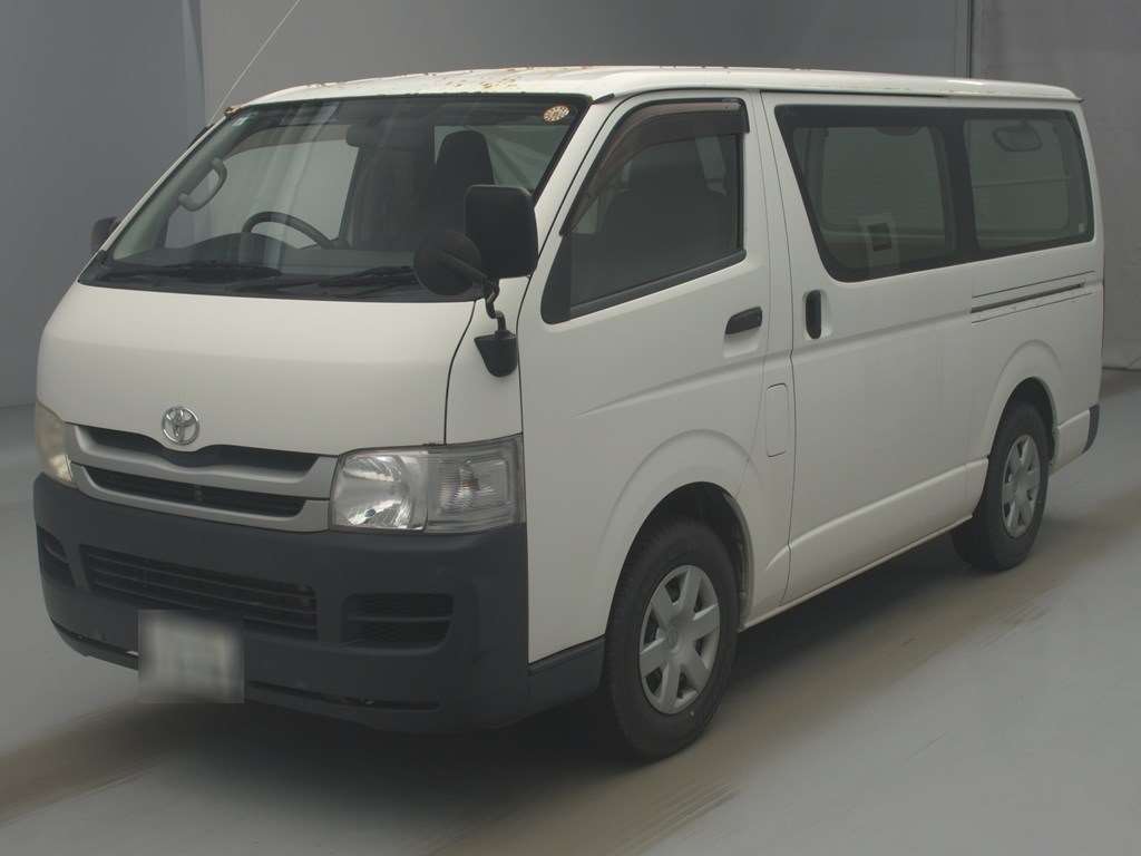 TOYOTA HIACE 2009