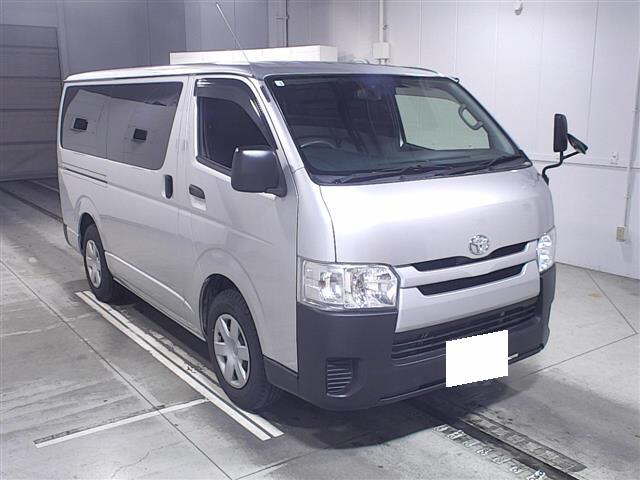 TOYOTA HIACE 2014