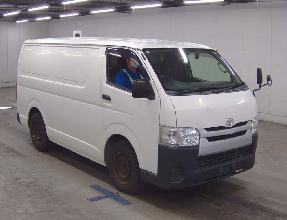 TOYOTA REGIUSACE 2015