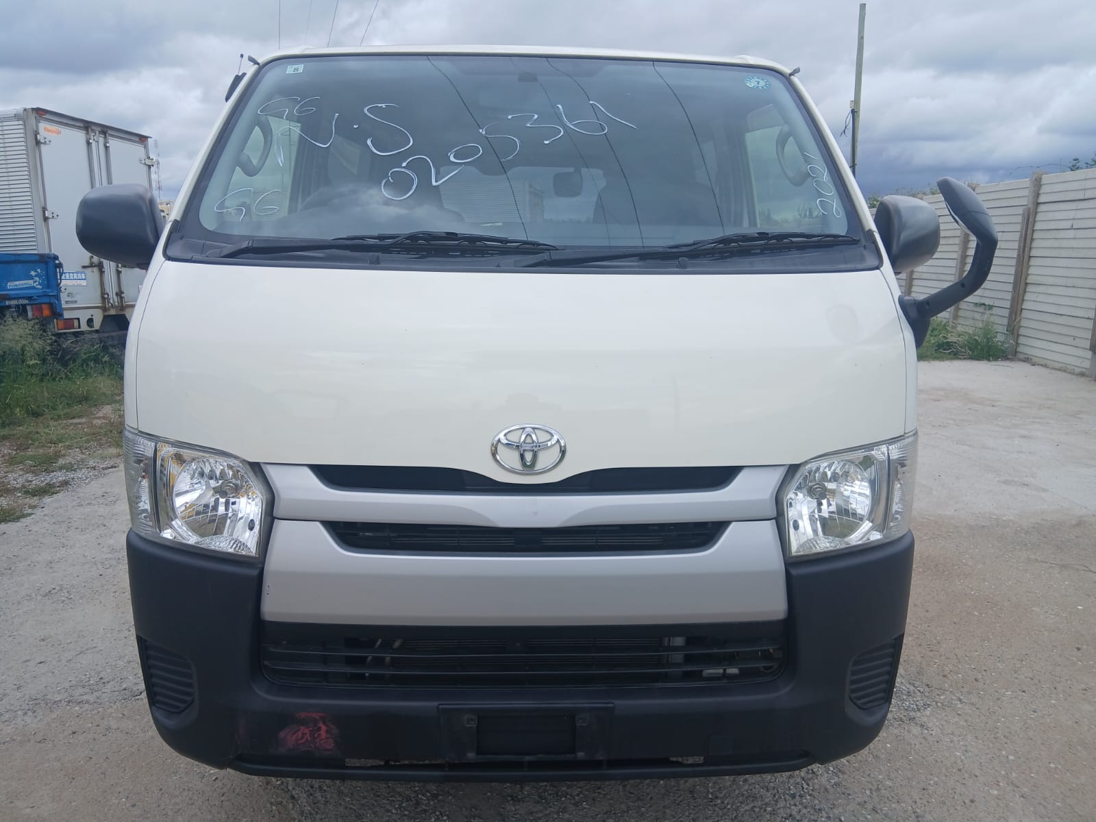 TOYOTA REGIUSACE 2016