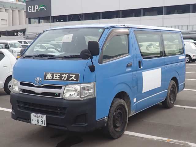 TOYOTA REGIUSACE 2012