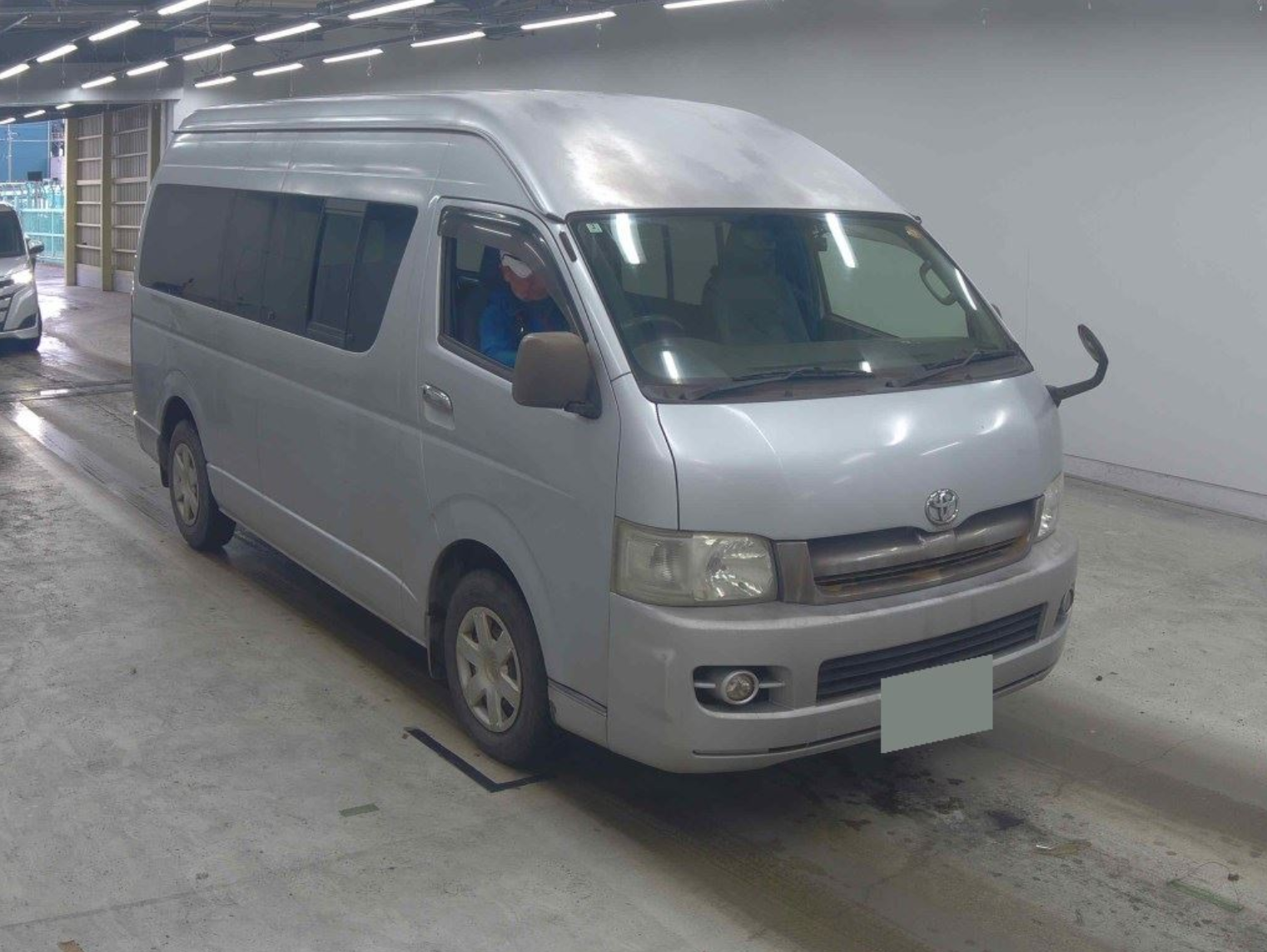 TOYOTA HIACE 2006