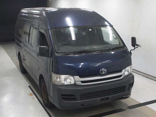 TOYOTA REGIUSACE 2009