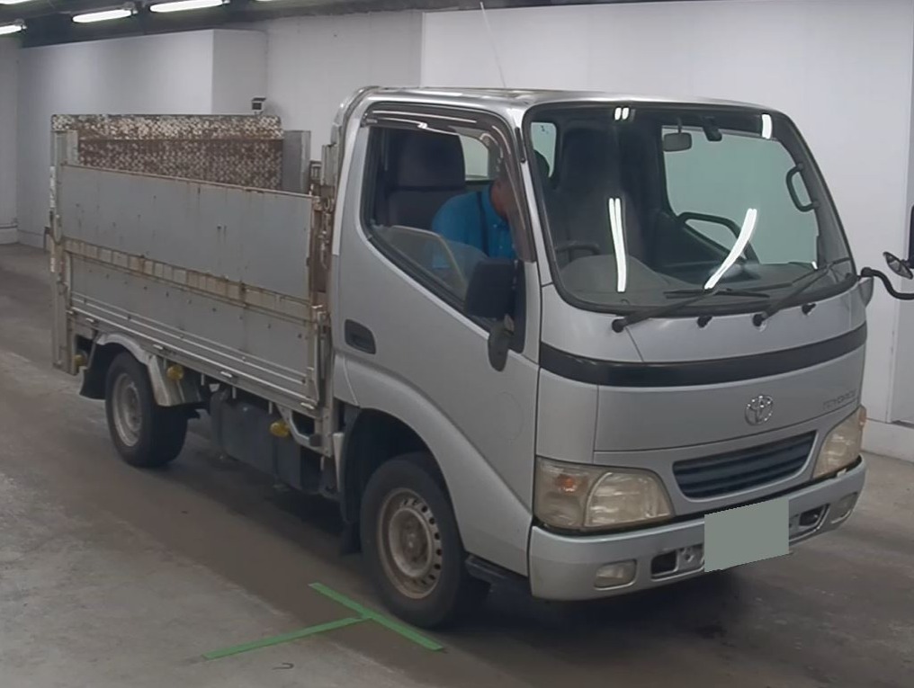 TOYOTA TOYOACE 2004