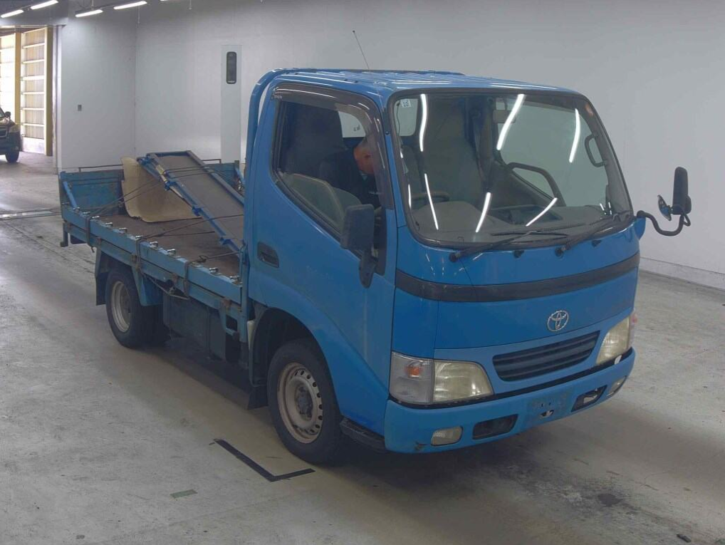 TOYOTA DYNA 2001