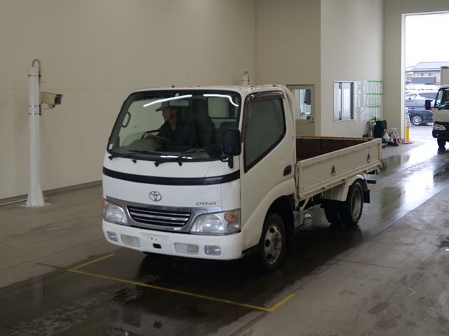 TOYOTA DYNA 2004