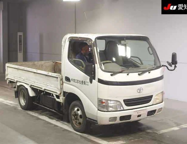 TOYOTA DYNA 2003