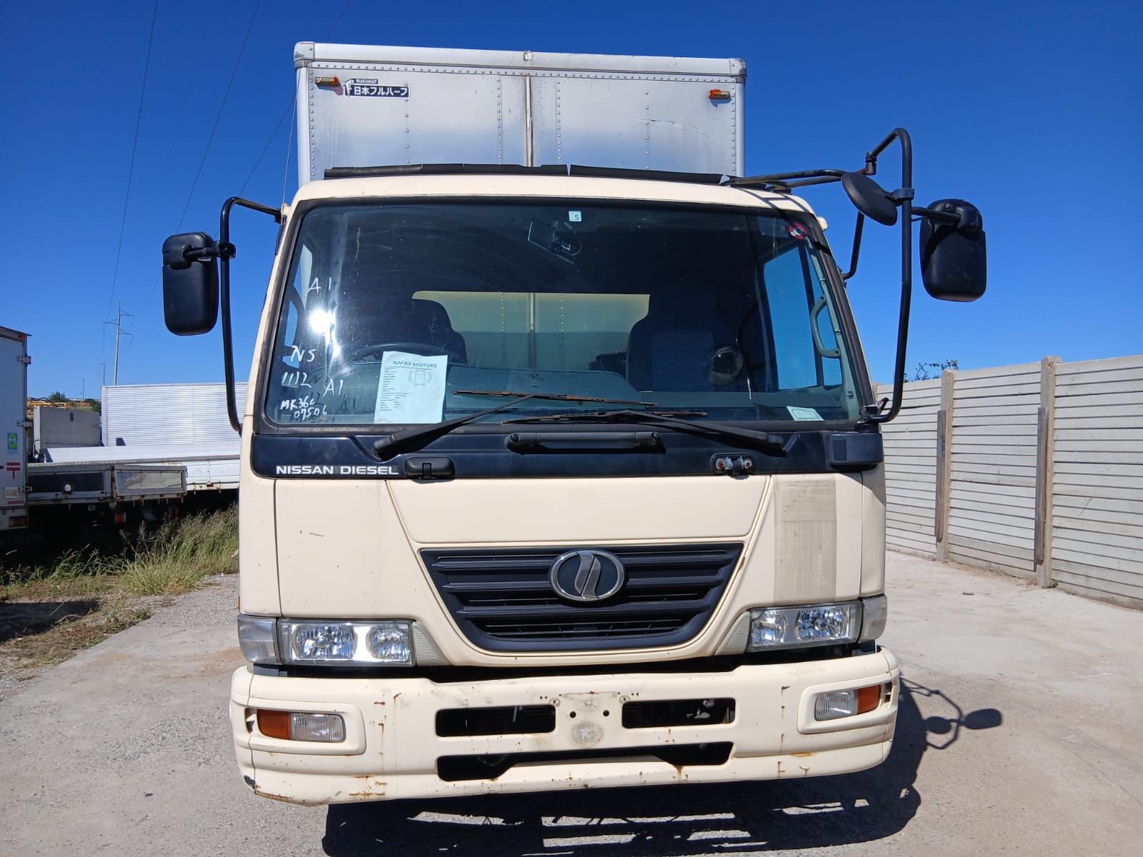 NISSAN CONDOR 2008