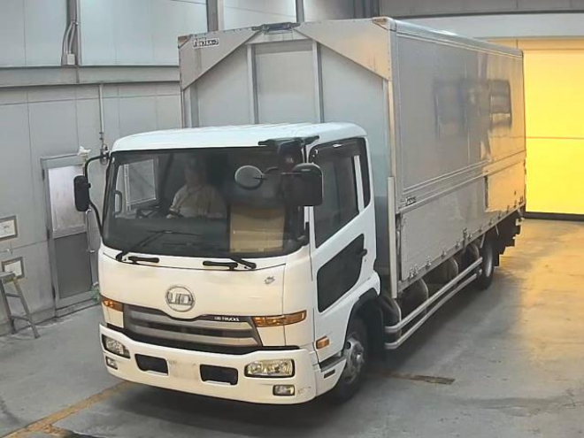 NISSAN CONDOR 2003