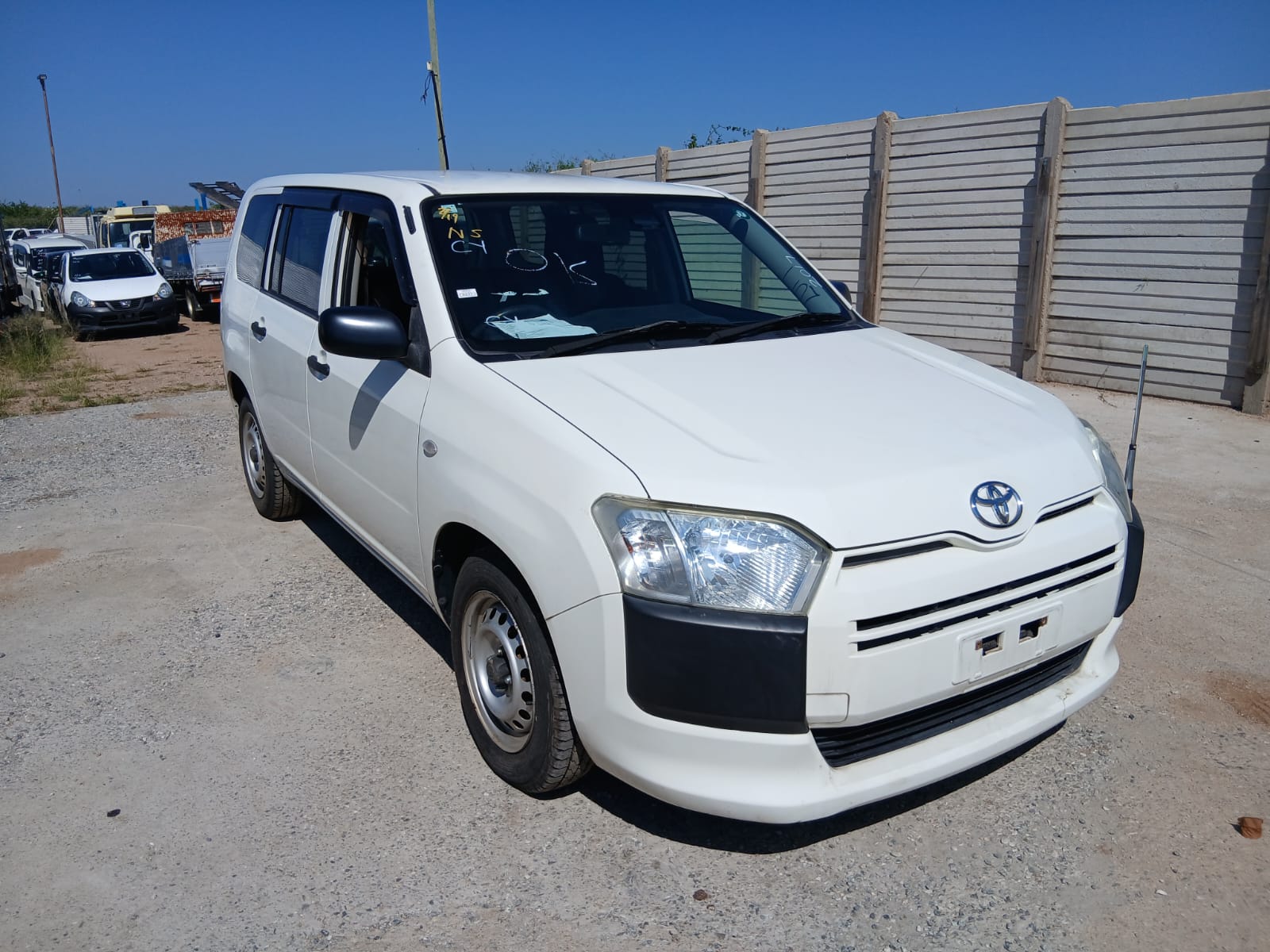 TOYOTA PROBOX 2017