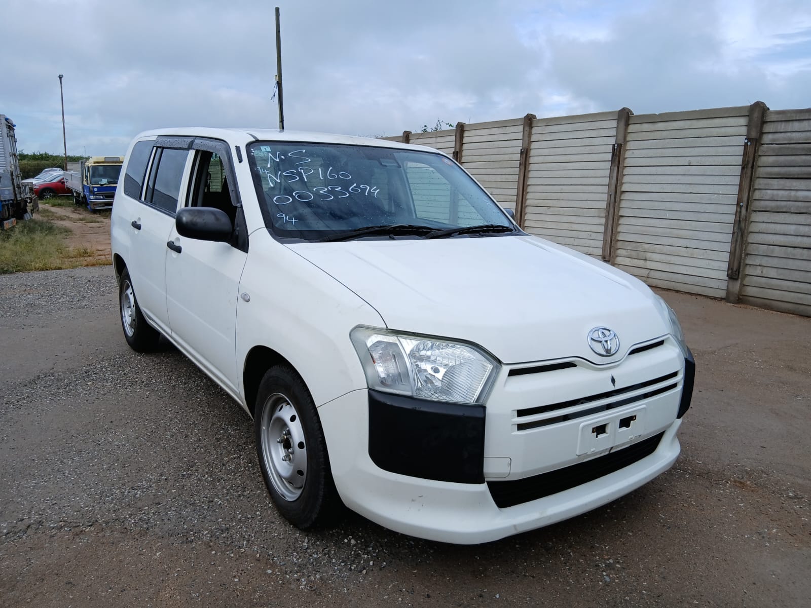 TOYOTA PROBOX 2018