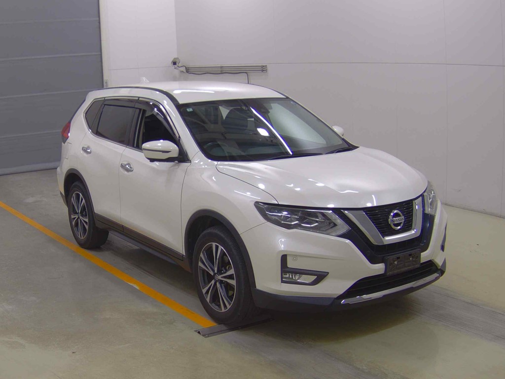 NISSAN X-TRAIL 2018