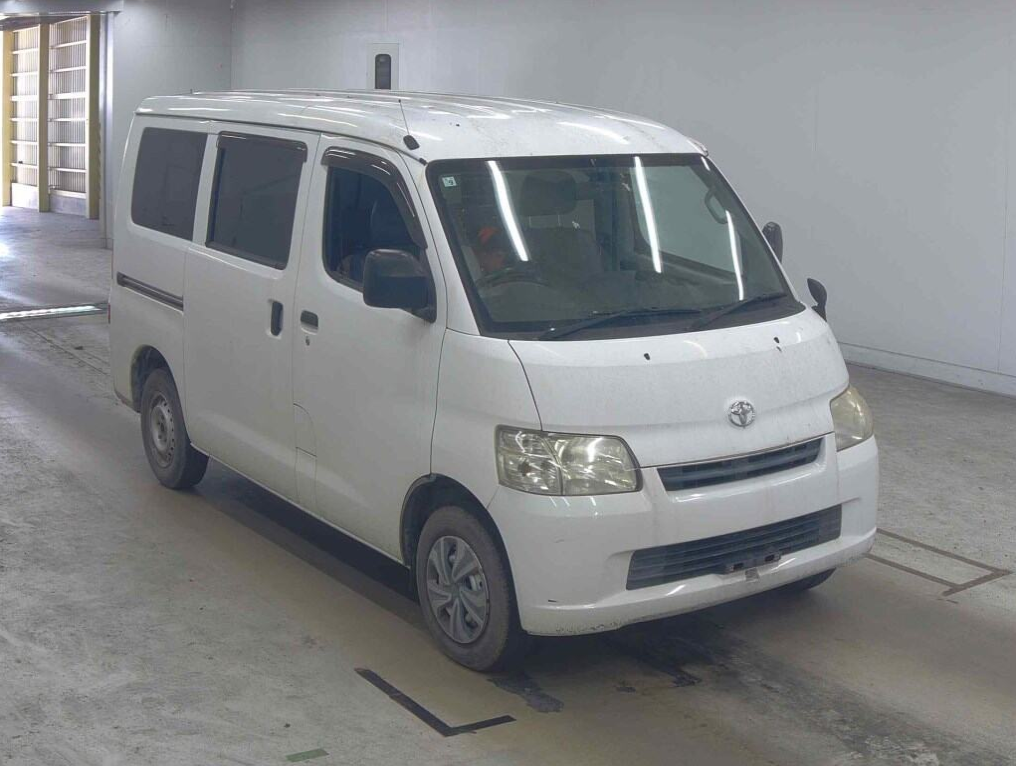 TOYOTA TOWNCE 2017