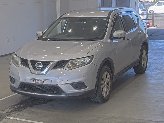 NISSAN X-TRAIL 2015
