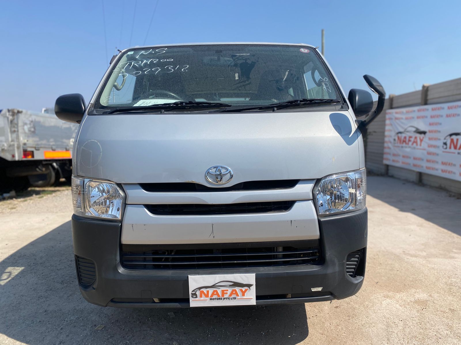 TOYOTA HIACE 2016