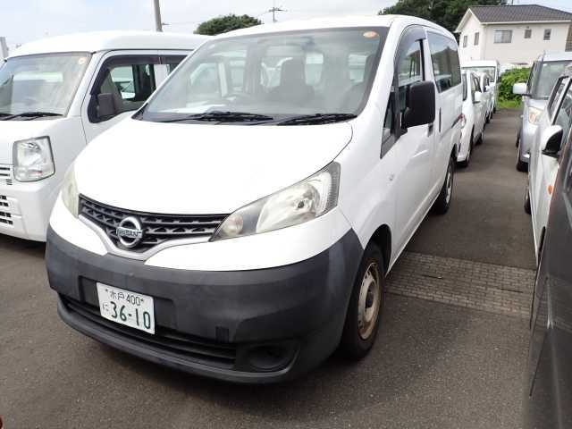 NISSAN NV200 2017
