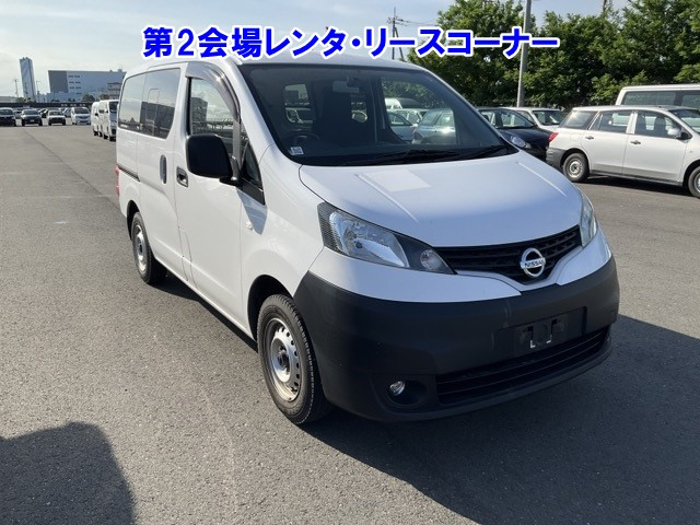 NISSAN NV200 2018
