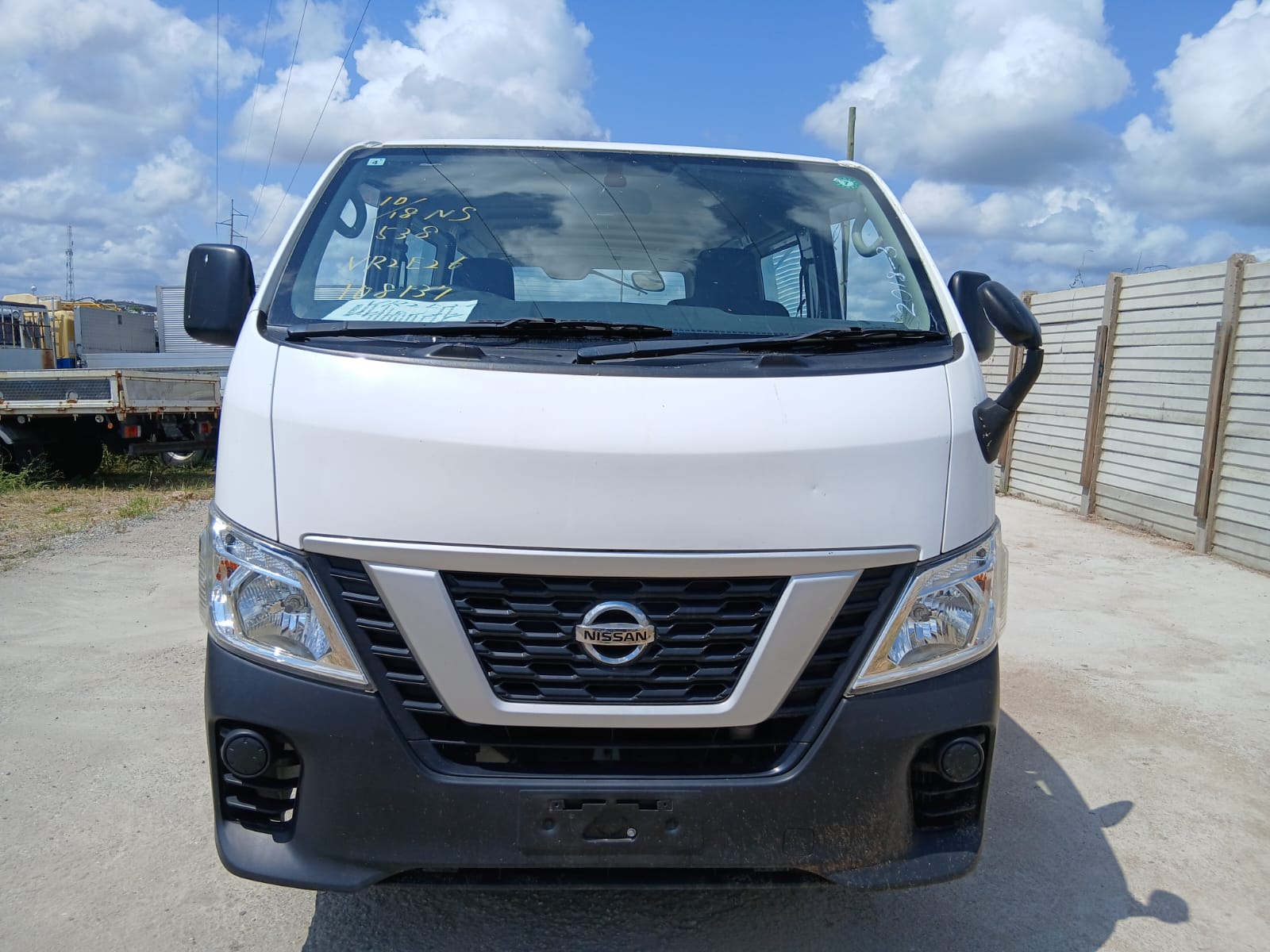 NISSAN CARVAN 2018
