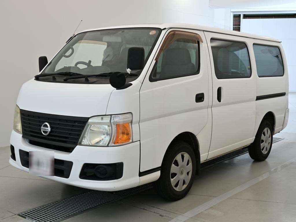 NISSAN CARVAN 2011