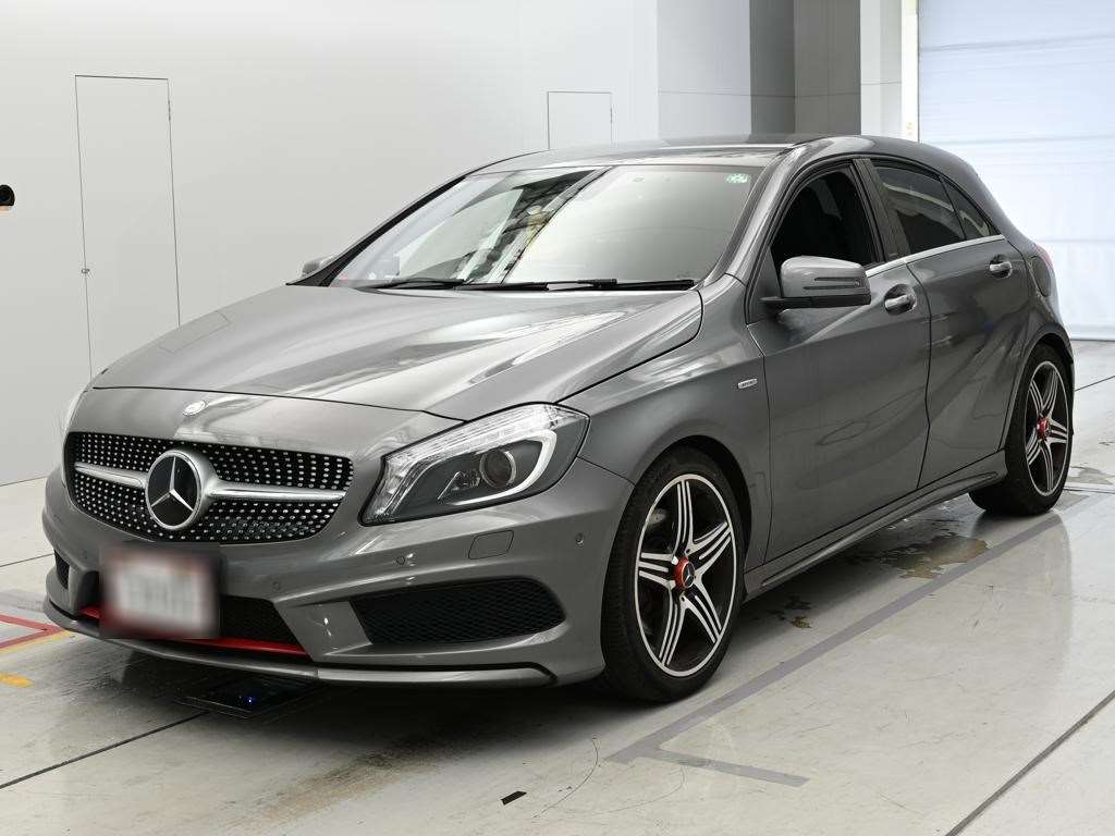 MERCEDES-BENZ BENZ A CLASS 2013