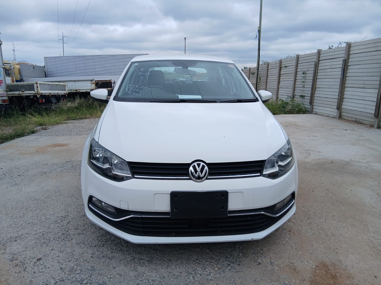 VOLKSWAGEN POLO 2017