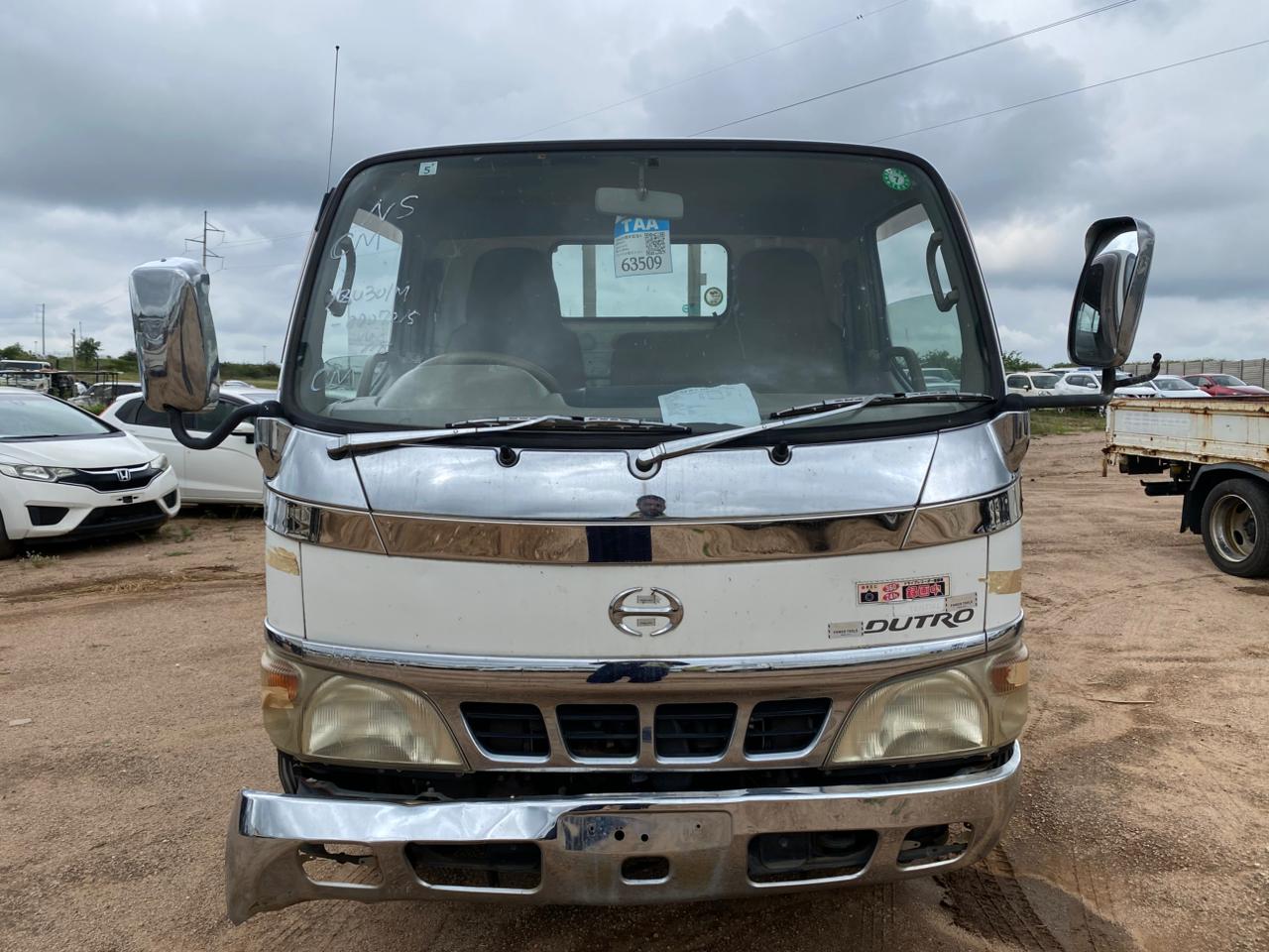 HINO DUTRO 2004