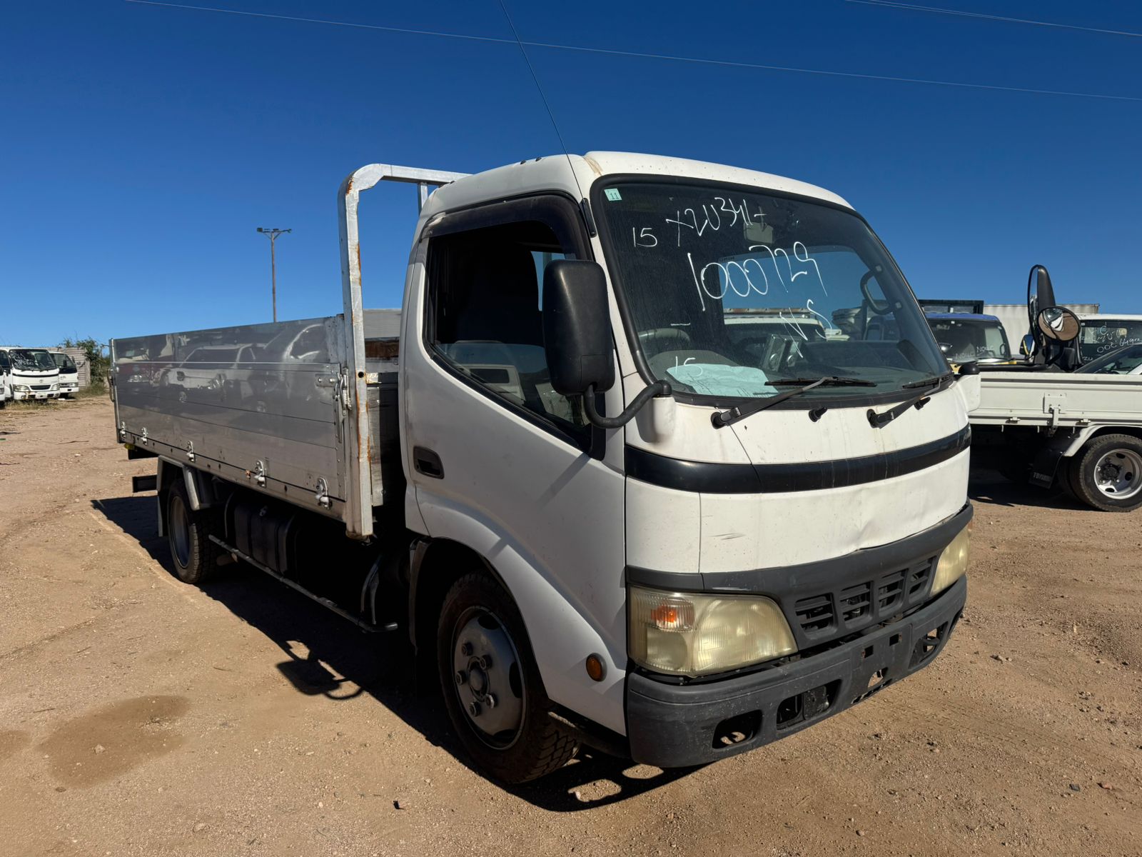HINO DUTRO 2005
