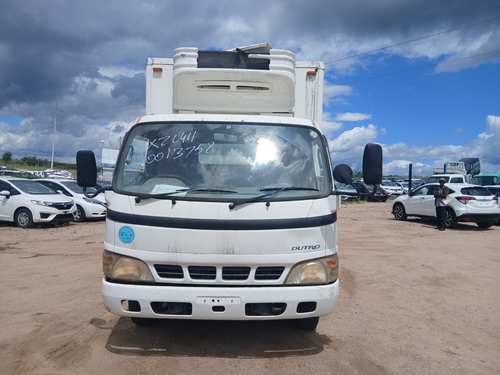 HINO DUTRO 2005