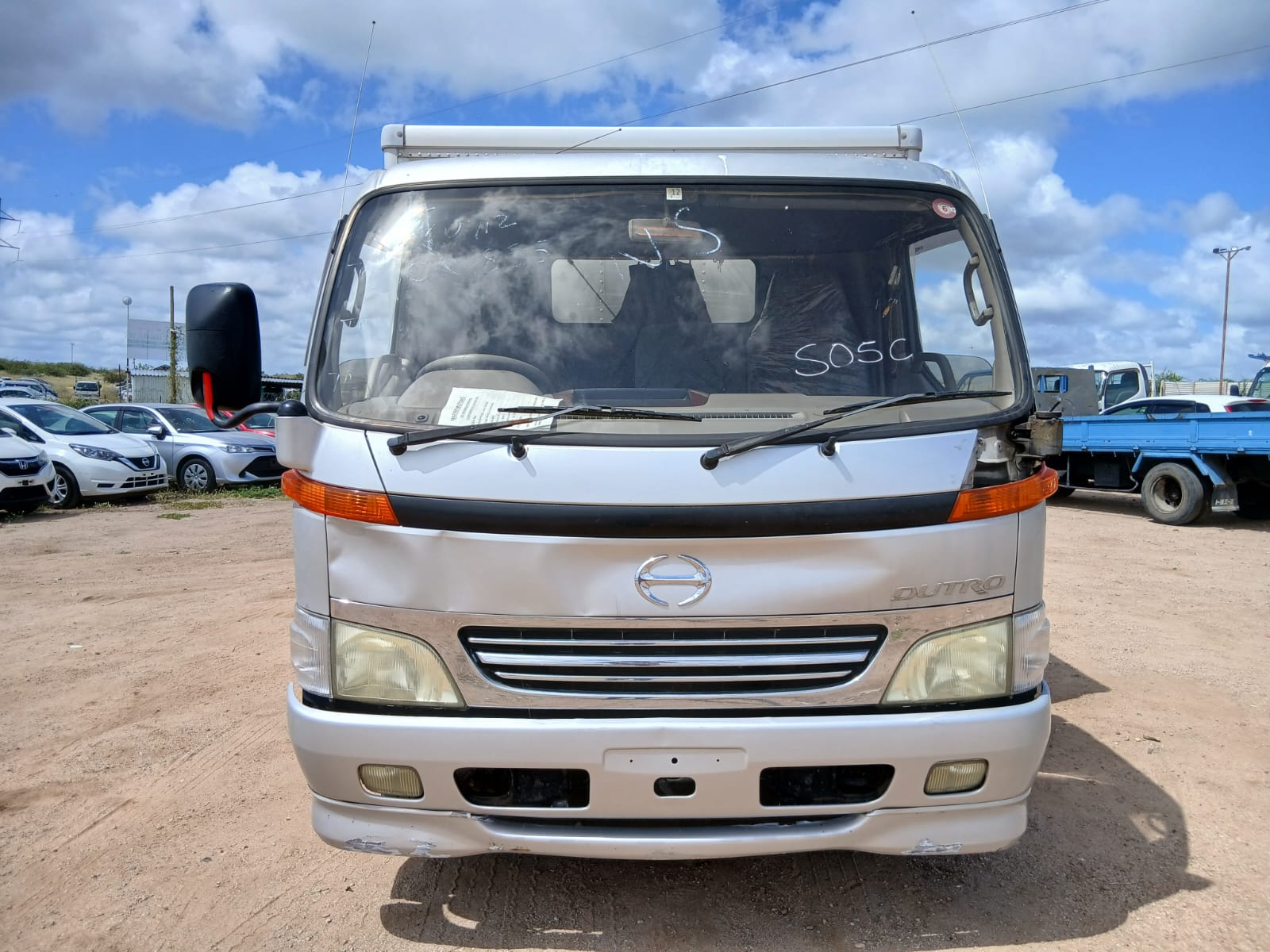 HINO DUTRO 2001