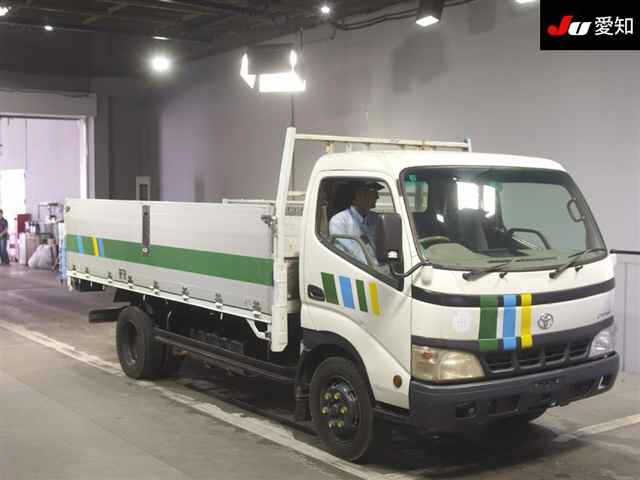 TOYOTA DYNA 2004