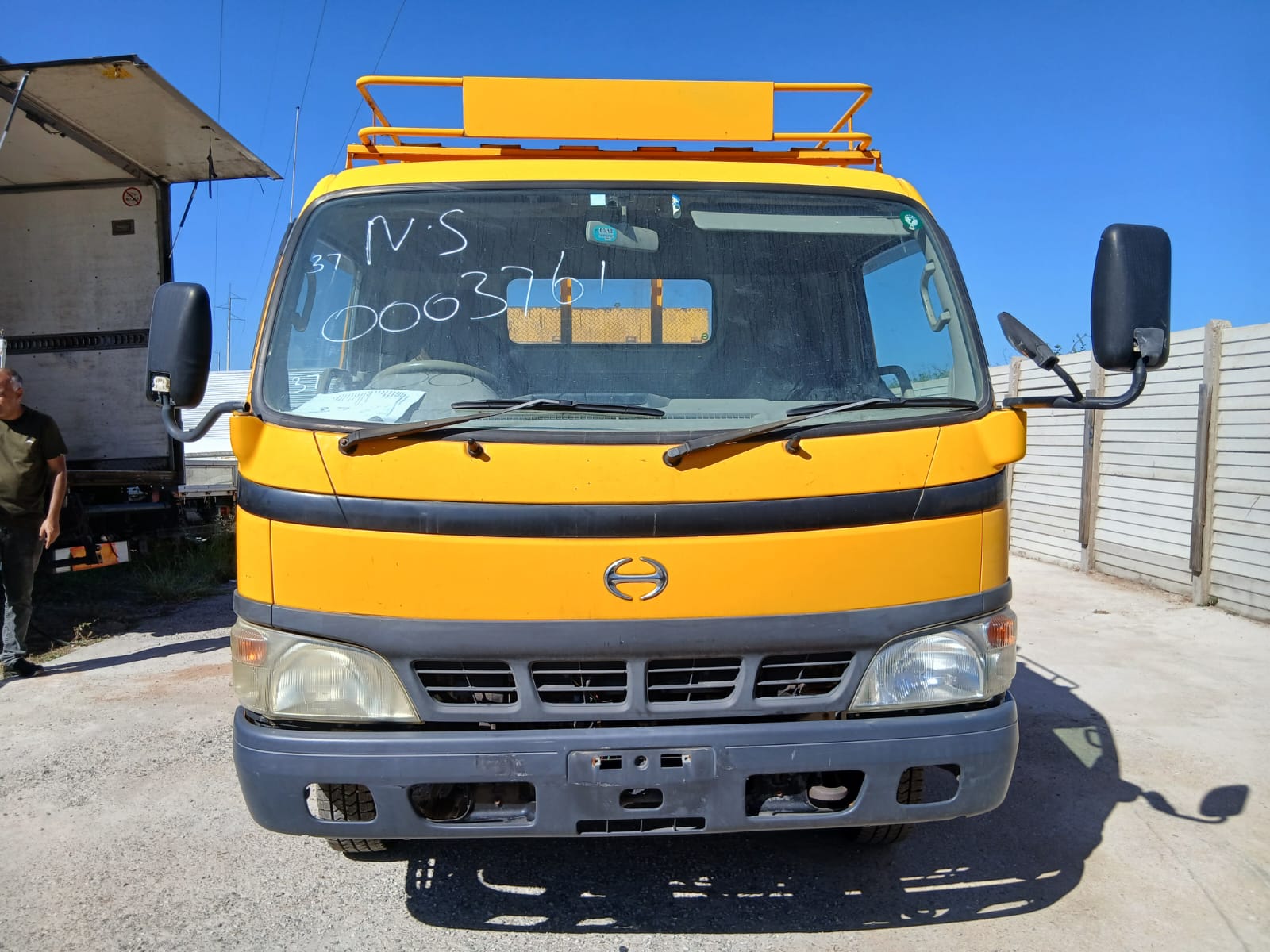 HINO DUTRO 2004