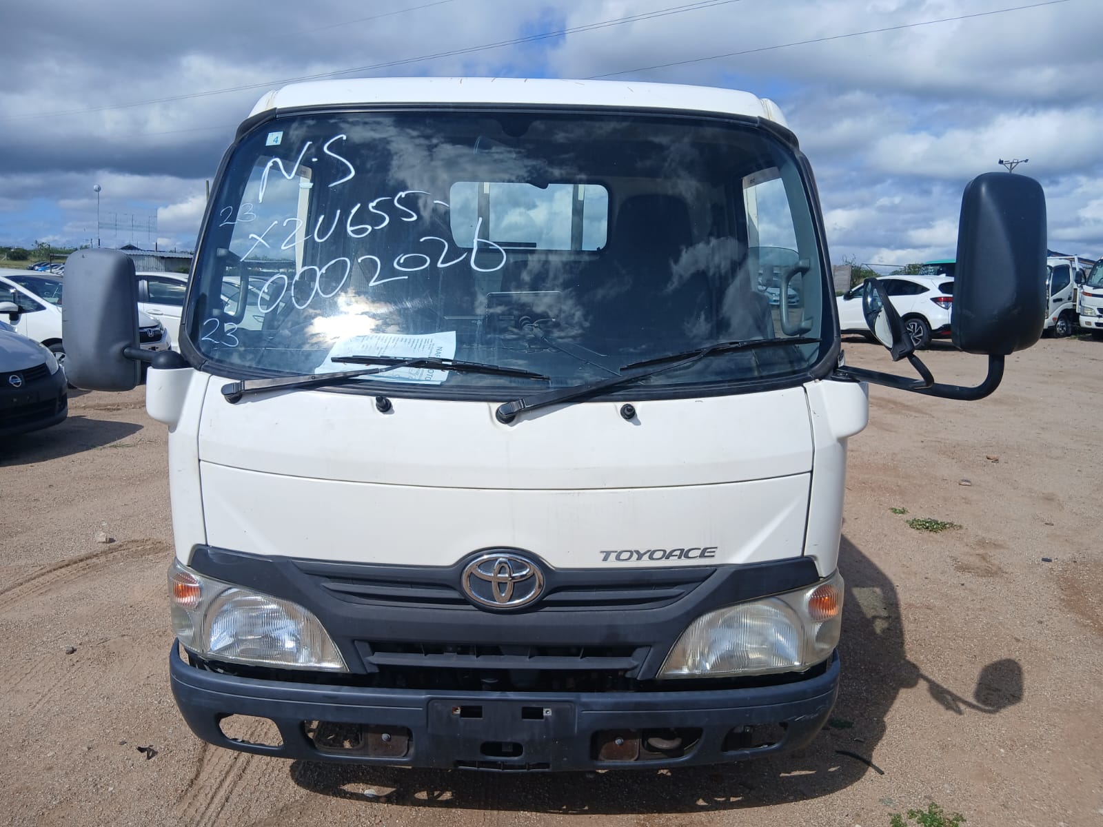 TOYOTA TOYOACE 2013