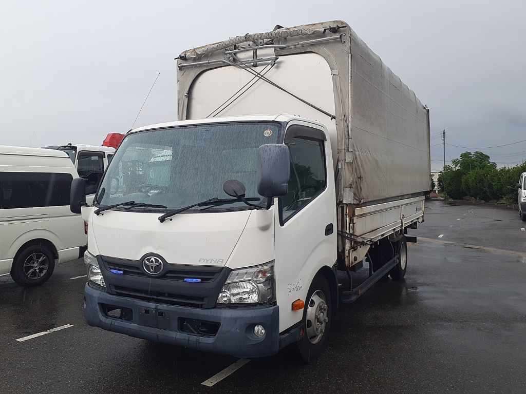 TOYOTA DYNA 2016